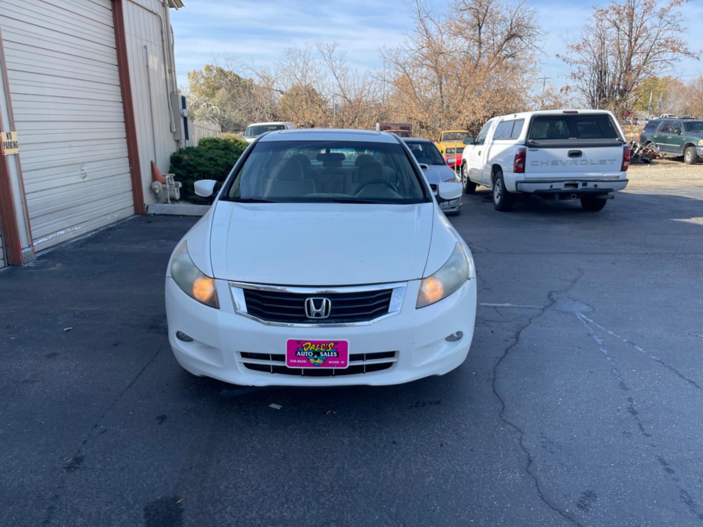 2008 Alpine White /Tan Honda Accord EX (1HGCP36708A) with an 3.5 V6 engine, AT transmission, located at 813 E Fairview Ave, Meridian , ID, 83642, (208) 336-8230, 43.618851, -116.384010 - Photo#3